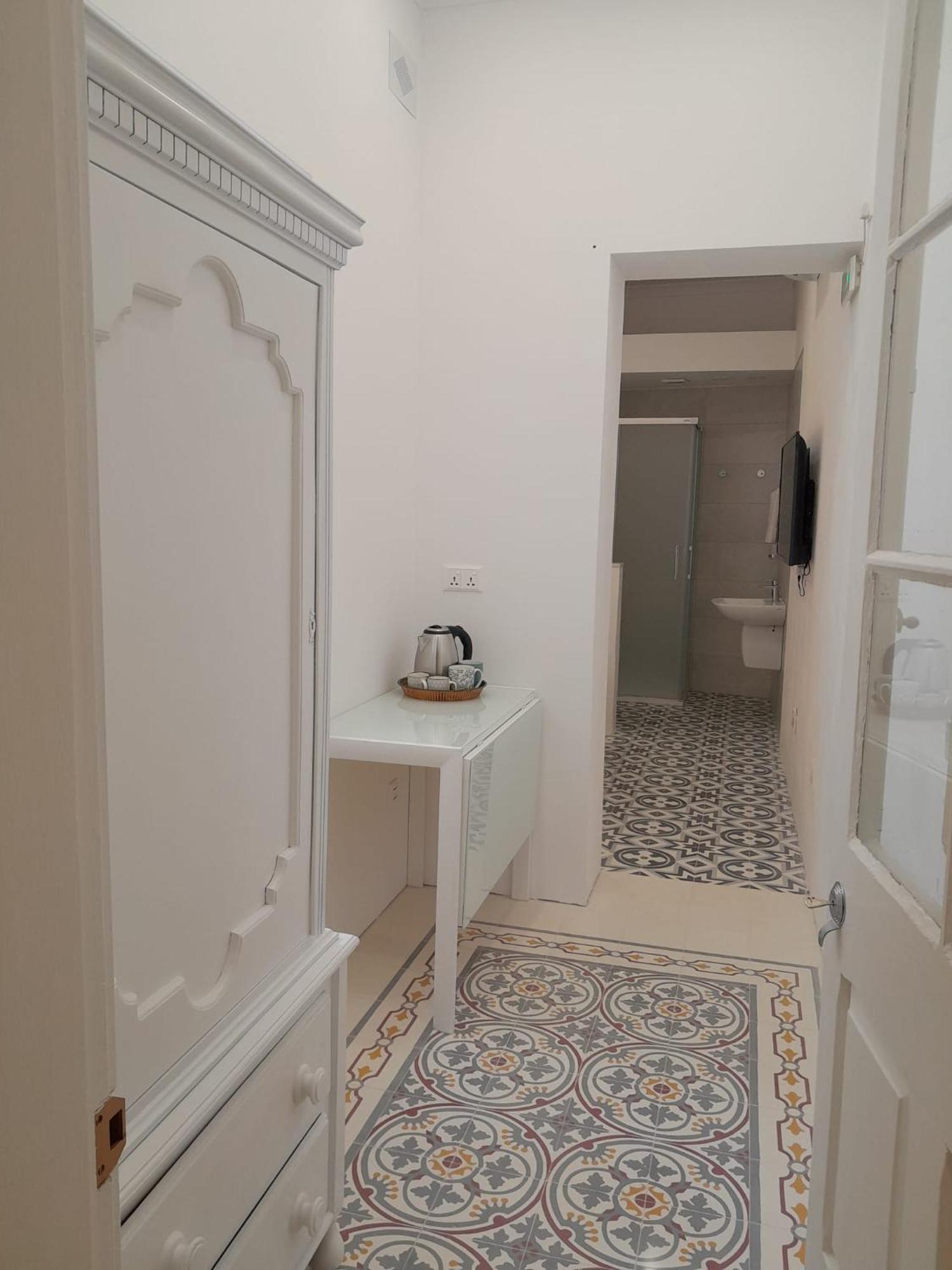 Charming Town House In Cospicua, Valperga Rooms Buitenkant foto