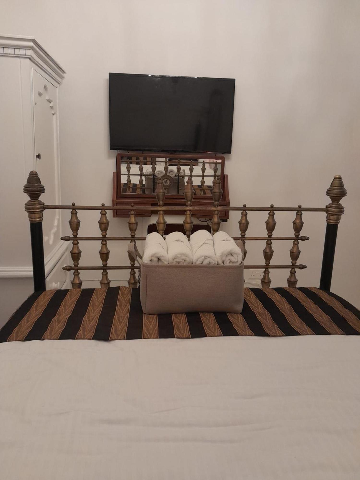Charming Town House In Cospicua, Valperga Rooms Buitenkant foto